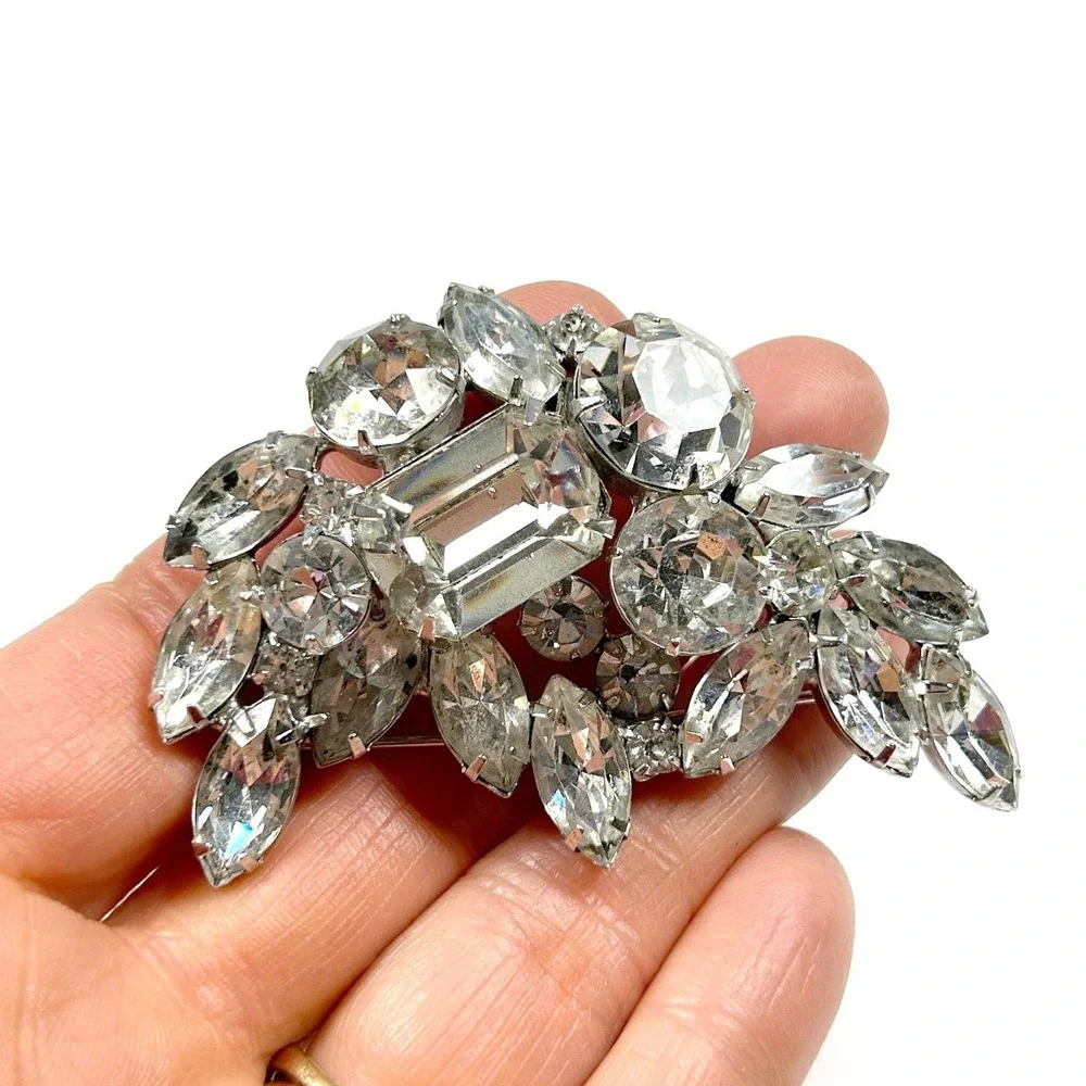Kramer Rhinestone Statement Brooch Pin Silver Tone Clear Vintage‎ Old Hollywood